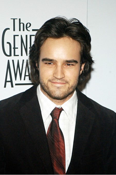 justin mentell (9) justin mentell (9)