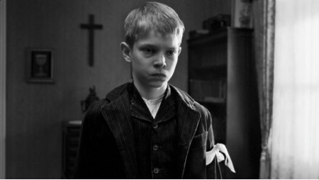 una-scena-del-film-il-nastro-bianco-diretto-da-michael-haneke-116090 una-scena-del-film-il-nastro-bianco-diretto-da-michael-haneke-116090