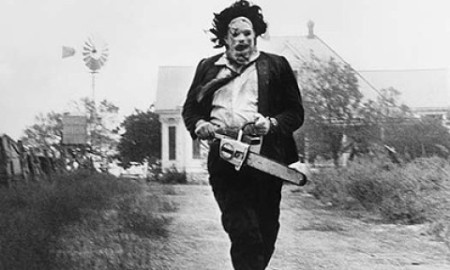 1controversial-gal-texas-chainsaw-massacre_1210899537-000 1controversial-gal-texas-chainsaw-massacre_1210899537-000