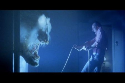 poltergeist (500 x 333)