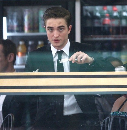 Cosmopolis foto dal set; Don't be afraid of the dark immagini; Final Destination 5, Killer Elite poster (8)