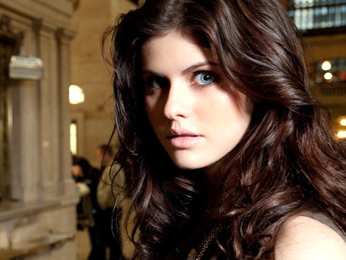 Alexandra Daddario in The Texas Chainsaw Massacre 3D