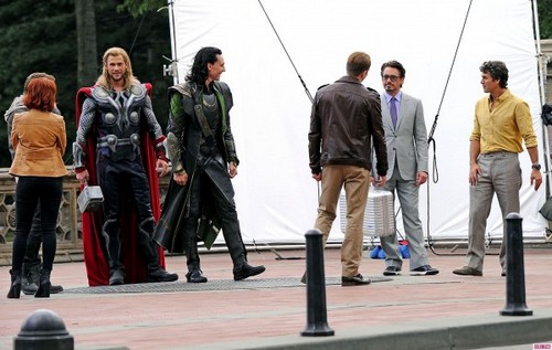 I Vendicatori, foto dal set con il cast (2)