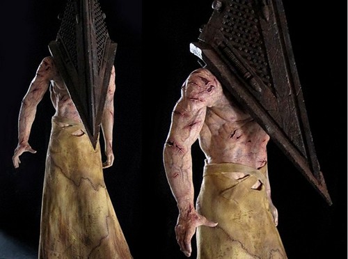 Silent Hill, le statue a grandezza naturale