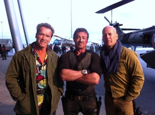The Expendables 2 prima foto dal set con Bruce Willis, Stallone e Schwarzenegger (2)
