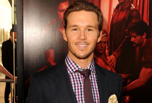 Ryan Kwanten, Amy Smart e Leslie Bibb in 7500