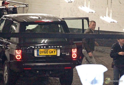 Skyfall, prime foto dal set con Daniel Craig e Judy Dench (3)