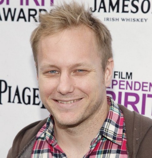 Robbie Pickering dirigerà l'horror con vampiri, alieni e zombie The Kitchen Sink