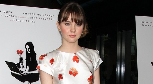 Kristen Bell, Lily Collins e Logan Lerman nel dramedy Writers (5)