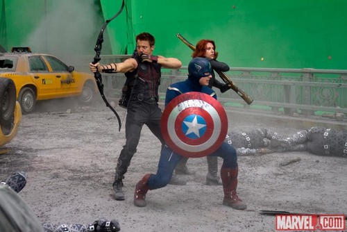 The Avengers, 8 nuove foto dal set (2)