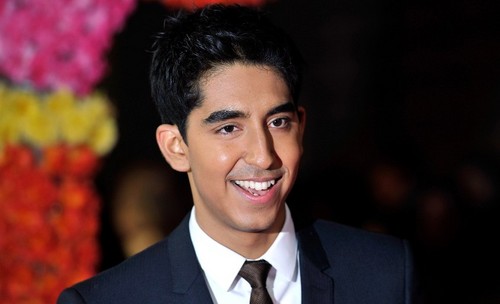 Toni Collette e Dev Patel nel thriller Defiant (3)
