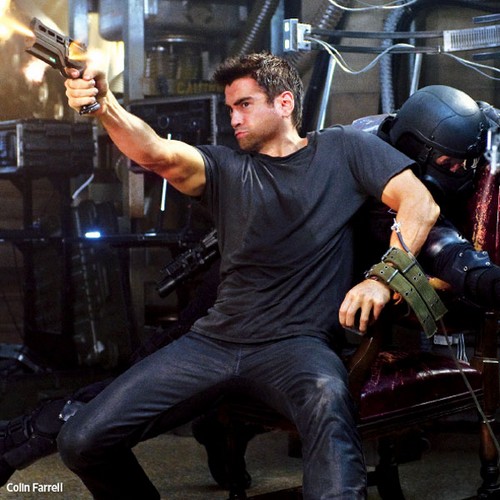 Total Recall - Atto di forza, 2 nuove immagini con Colin Farrell (2)