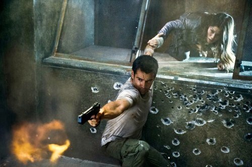 Total Recall, nuova immagine con Colin Farrell e Jessica Biel
