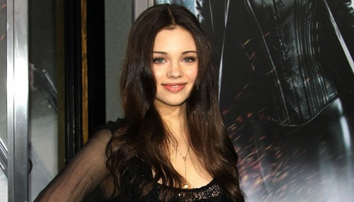 Imelda Staunton, Miranda Richardson, Sam Riley, Kenneth CranhamLesley, India Eisley nel Maleficent della Disney
