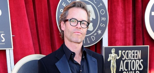 Robert Pattinson e Guy Pearce nel thriller Rover