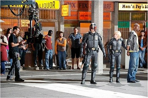 Dredd , foto dal set con Karl Urban e Olivia Thirlby (2)