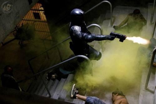 Dredd, primo poster e 2 nuove immagini del reboot