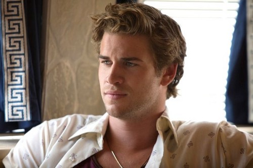 liam-hemsworth-empire-state-image-600x400