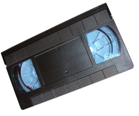 VHS addio! Tra 5 anni toccherà al DVD?