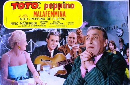 Totò, Peppino e… la malafemmina, recensione