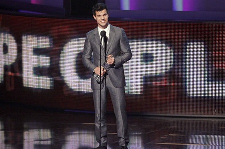 People’s Choice Awards 2010, i vincitori: trionfano Twilight, Sandra Bullock e Johnny Depp