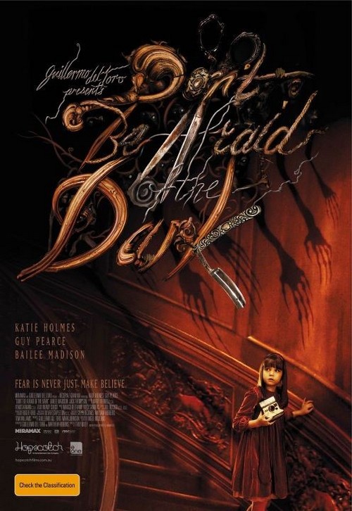 Non avere paura del buio, nuovo poster di Don’t be afraid of the dark