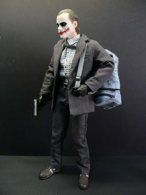 Il Cavaliere Oscuro, l’action figure di Joker/Heath Ledger