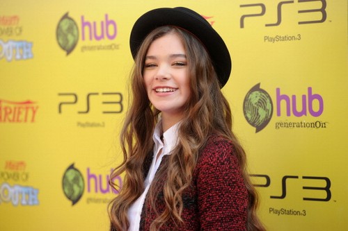 Hailee Steinfeld in Ender’s Game?