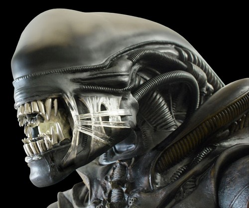 Alien, la statua del film a grandezza naturale