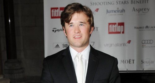 Haley Joel Osment nel dramma fantascientifico I’ll Follow You Down