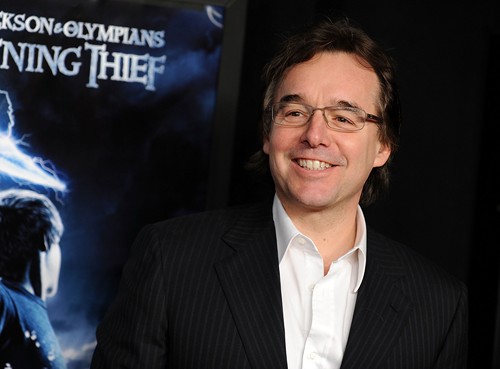 Chris Columbus dirigerà l’adattamento Home Front, Abigail Breslin candidata per The Things We Do For Love