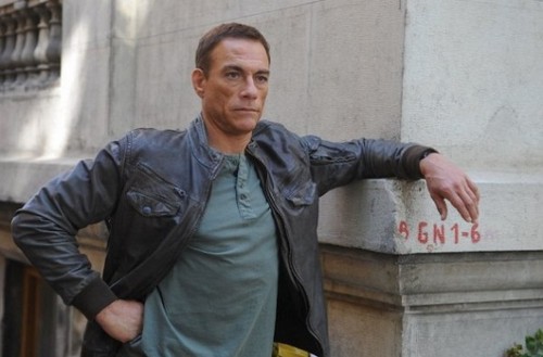 6 Bullets, poster e immagini dell’action-thriller con Jean-Claude Van Damme