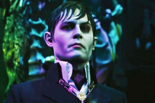 Box Office Italia 18-20 maggio 2012: Dark Shadows tiene, Quella casa nel bosco stenta