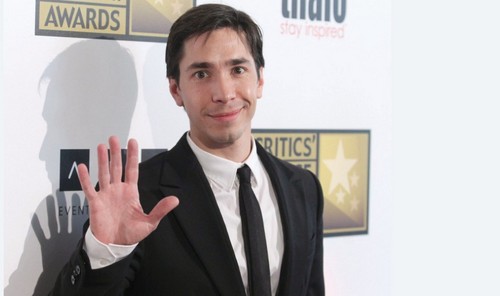 Justin Long in trattative per La gente delle dieci, Zoe Aggeliki per Catching Fire, Stephen Moyer in Devil’s Knot, Rose Byrne in The Internship