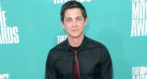Logan Lerman e Douglas Booth in Noah, Christina Ricci in Mother’s Day, Johnny Galecki e Taylor Hawkins in CBGB, Ashley Tisdale in Scary Movie 5