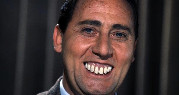 I nuovi mostri, Montecristo, Nella morsa del ragno, Onora il padre e la madre, San Valentino di sangue, Mad about mambo, stasera in tv