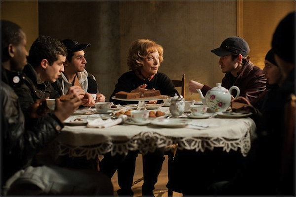 Al cinema da giovedì 6 giugno: After Earth – Dopo la fine del mondo, Holy Motors, Voices, The Bay, Quando meno te lo aspetti, The Butterfly Room – La stanza delle farfalle, Paulette