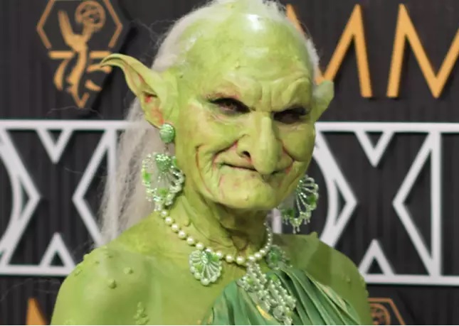 Chi è il goblin che si aggirava durante gli Emmy?